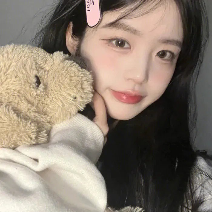 蒙娜丽莎与血月